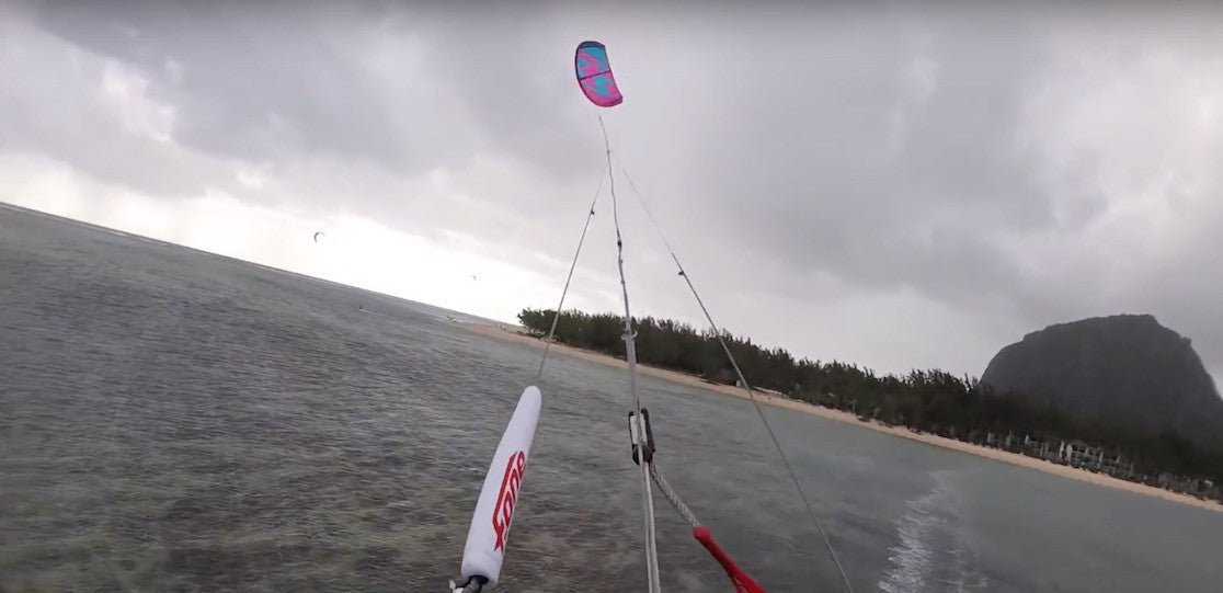 Kiteloops on 2016 F-One Trust in Tropics - Skymonster Watersports