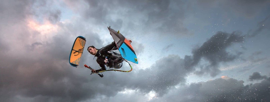 Lights out! Kitesurfing in Tarifa - Skymonster Watersports